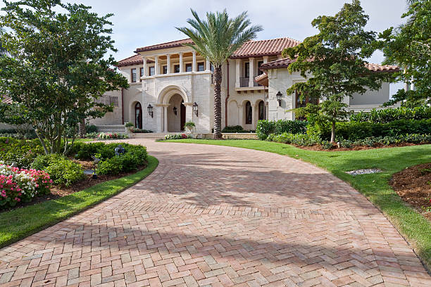 Best Driveway Pavers Near Me  in Oaklawn Sunview, KS